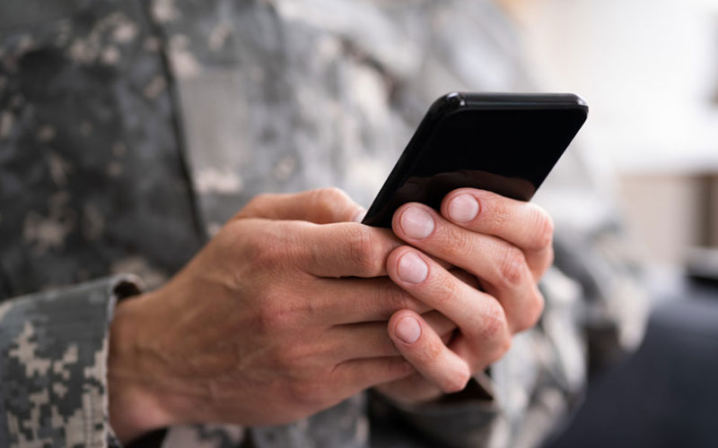 Ultra-mobile communication in the German Armed Forces: How the use of tablets in cockpits is revolutionizing the sharing of information in the air force